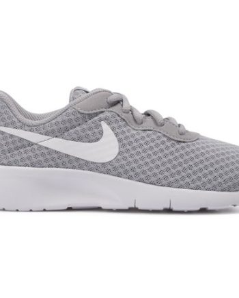 Nike Tanjun Barn